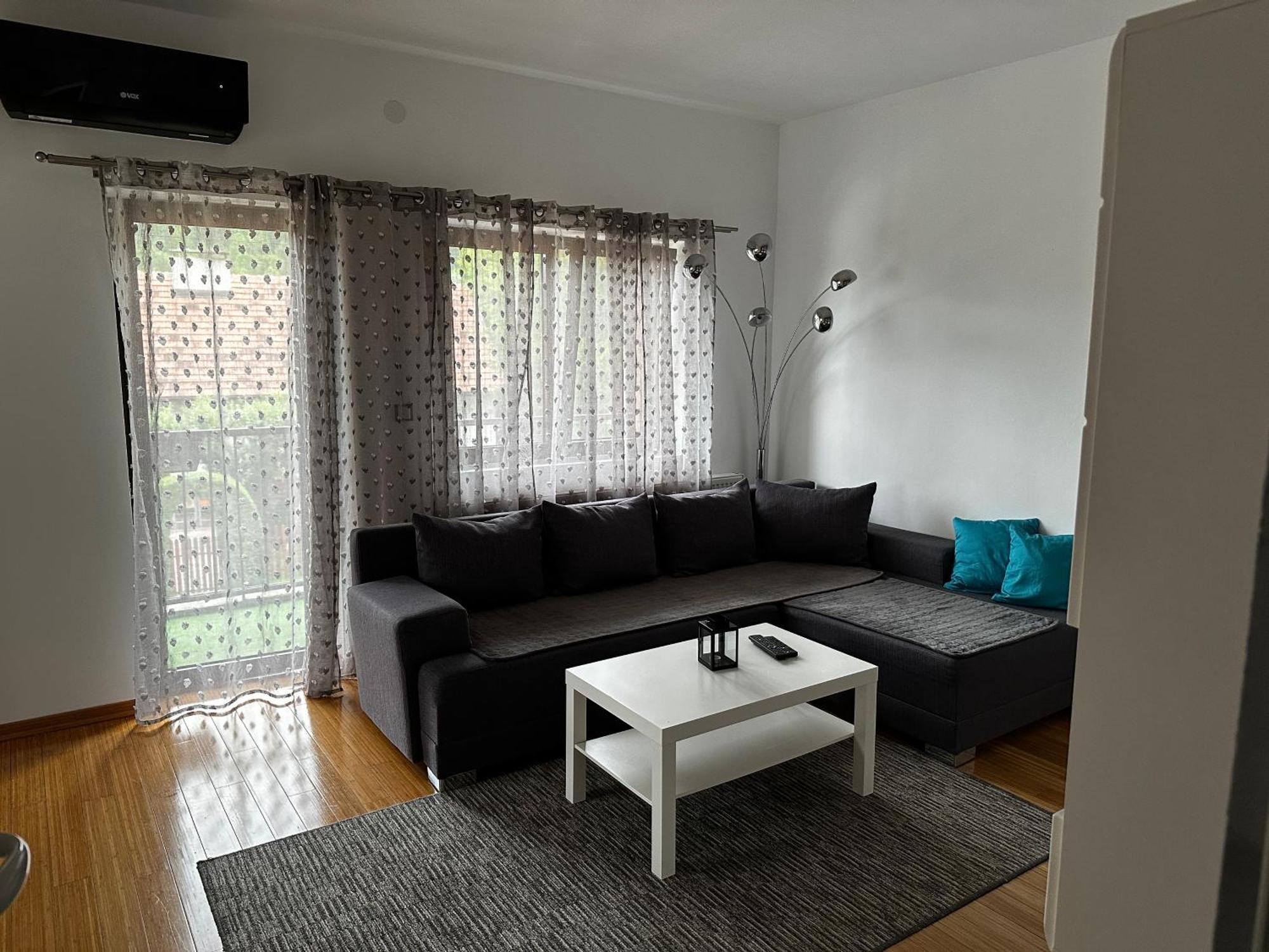 Apartman Alibi *
